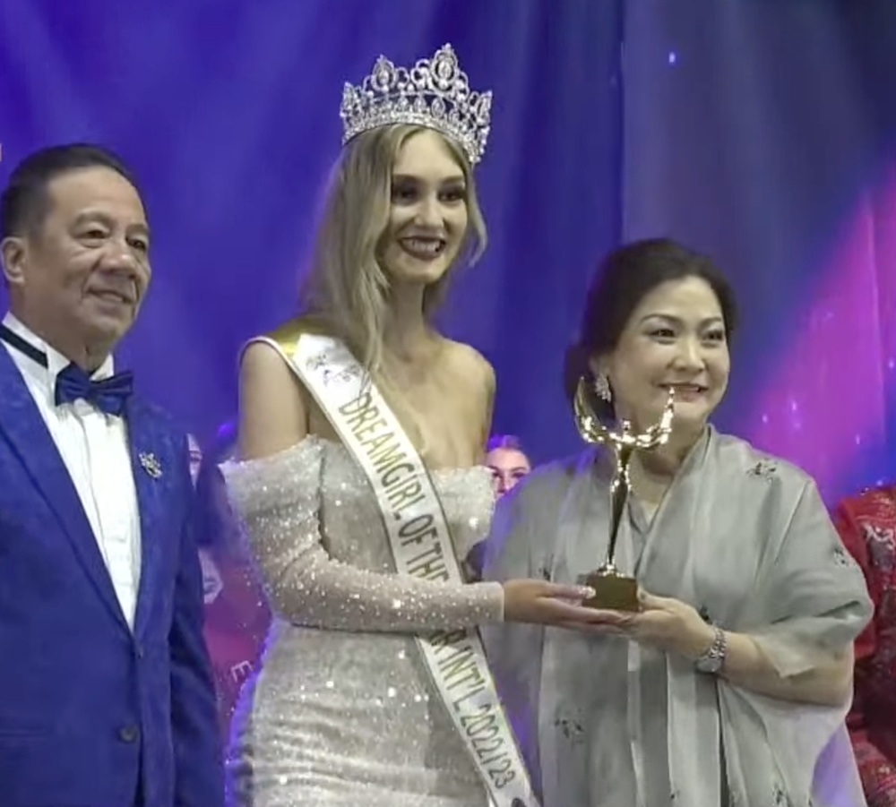 Con cưng Mr. Nawat đăng quang Miss Tourism International 2022, đạo nhái vương miện của Việt Nam? - Hình 5
