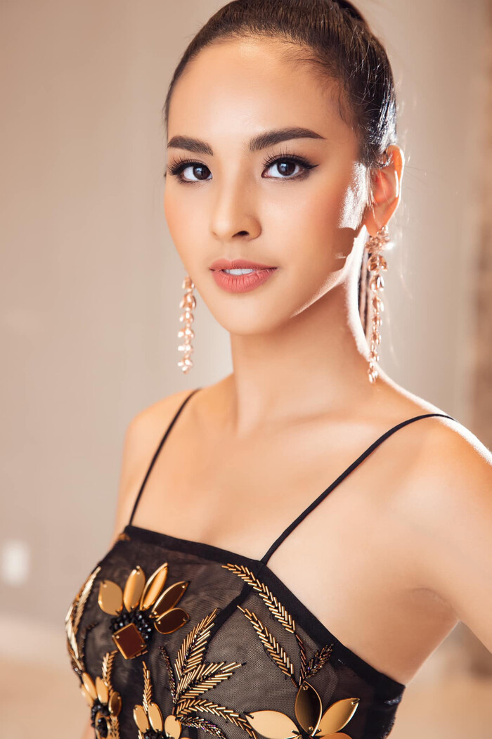 Miss Charm liên tục gặp biến: Thủy Tiên là người tiếp theo rút lui trên sân nhà, Mr. Nawat hả hê? - Hình 1