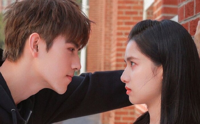 Trần Phi Vũ bị bắt gặp cởi trần, thân mật với Trương Tịnh Nghi dưới hồ bơi, chuyện gì đây? - Hình 9