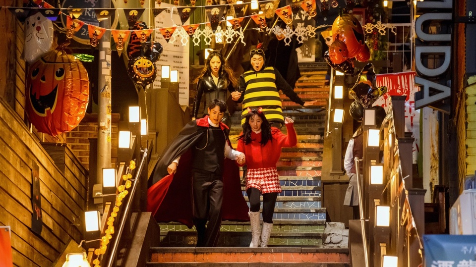 Halloween đang trở thành từ khóa cấm với giới giải trí Hàn Quốc - Hình 1
