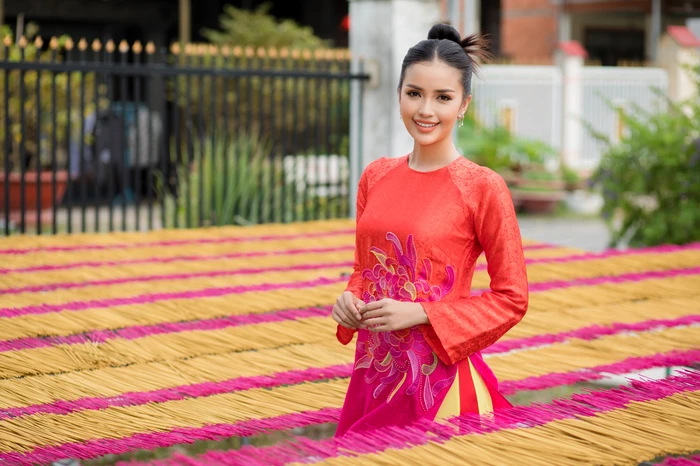 Ngọc Châu cầu xin mẹ ruột làm 1 điều này trước ngày ra sân bay đi thi Miss Universe 2022 - Hình 1