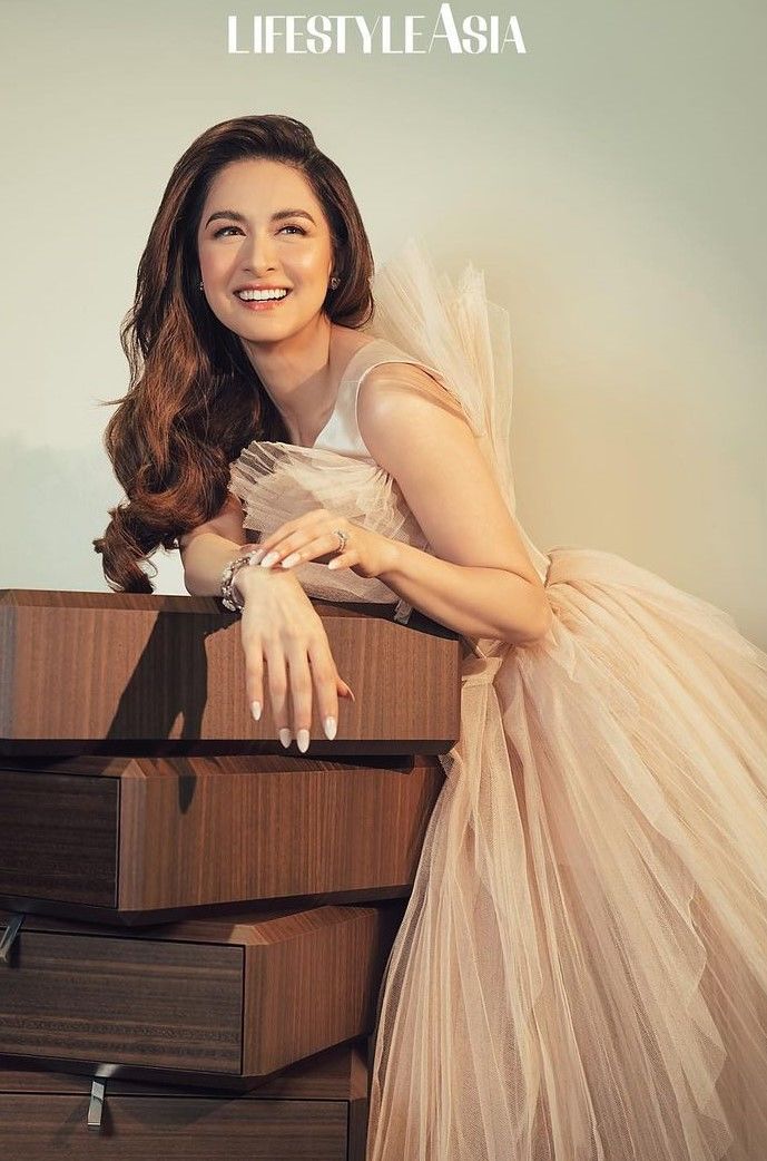 Marian Rivera is gorgeous in magazines: In real life, she is a simple mother - Picture 12