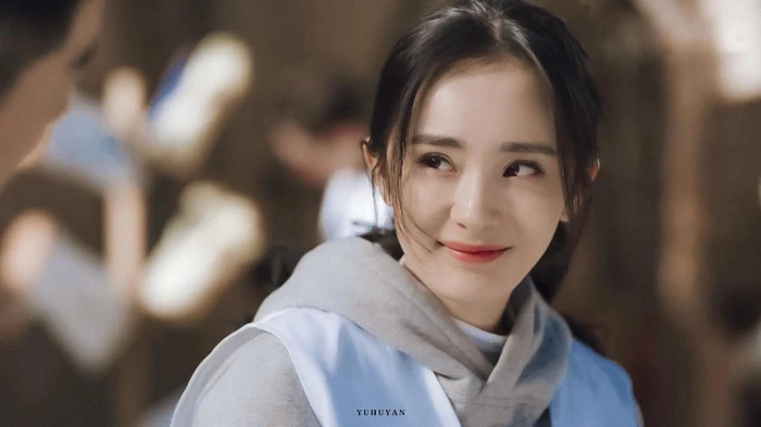 Dương Mịch bị tố đổi chác lợi dụng quan hệ để đi cửa sau, liên quan đến cả Triệu Lệ Dĩnh? - Hình 2