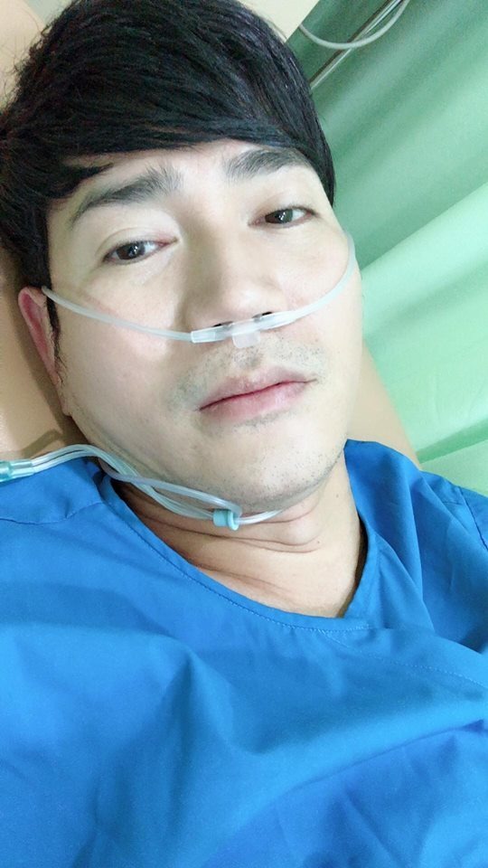 Nam ca sĩ từng lộ ảnh nhạy cảm cách đây 20 năm giờ xây biệt thự 30 tỷ, đưa vợ và 5 con về Việt Nam - Hình 1