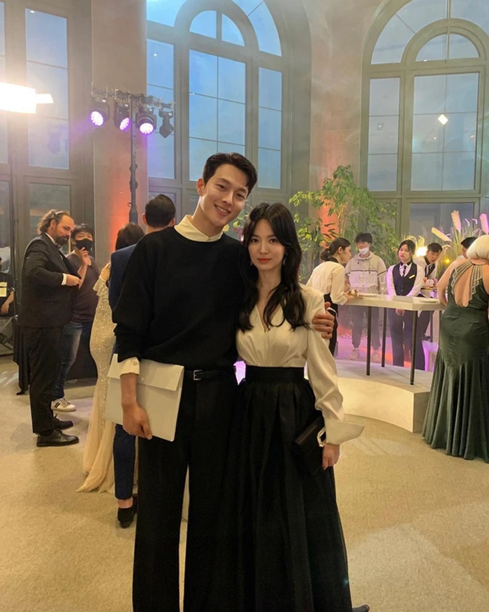 Song Hye Kyo ám chỉ Song Joong Ki xấu tính, luôn bóp méo sự thật, fan đồng loạt chỉ trích mạnh mẽ - Hình 12