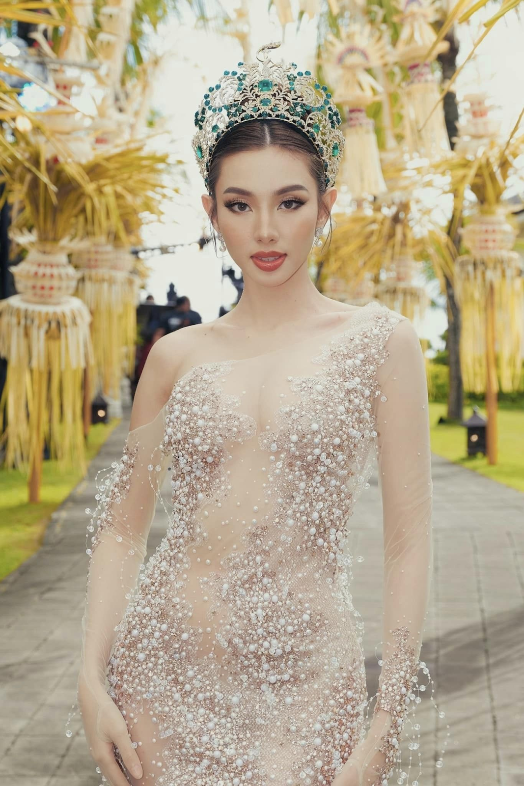 Chị gái Đặng Thu Thảo hé lộ mối quan hệ với Hòa Minzy, nắm bằng chứng thắng kiện Thùy Tiên? - Hình 1