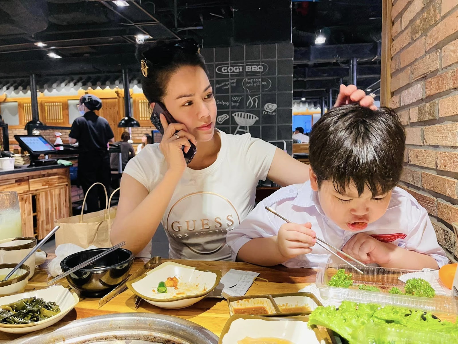 Nhật Kim Anh có động thái lạ giữa lúc TiTi vướng lùm xùm đánh bài tại sòng bạc tiền tỷ Campuchia - Hình 3