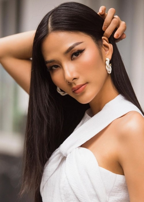 Á hậu Hoàng Thùy đăng đàn ẩn ý sâu cay lúc nửa đêm, NTK của Thùy Tiên cũng đanh thép ám chỉ 1 ai đó? - Hình 7