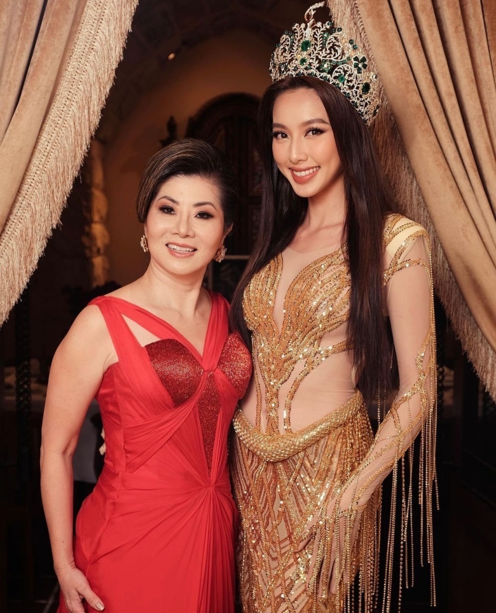 Thùy Tiên kể chuyện xúc động về 'mami' Teresa, Mr.Nawat trái ngược, đối xử phũ phàng giữa ồn ào - Hình 9