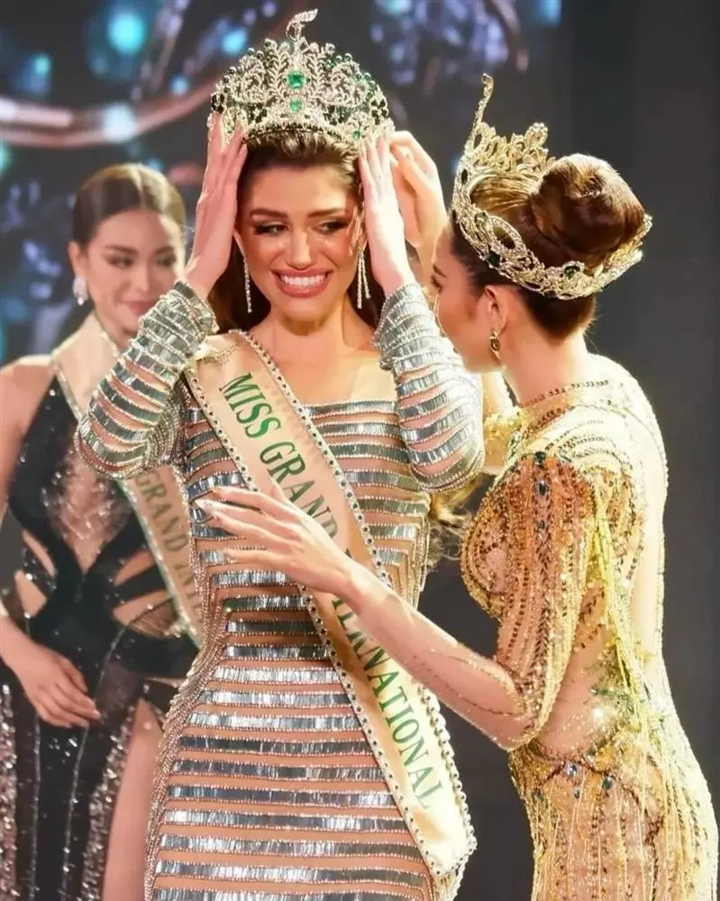 Isabella Menin bị Mr.Nawat thẳng tay dằn mặt, Engfa lộ lý do nhất quyết không gặp lại Thiên Ân - Hình 13