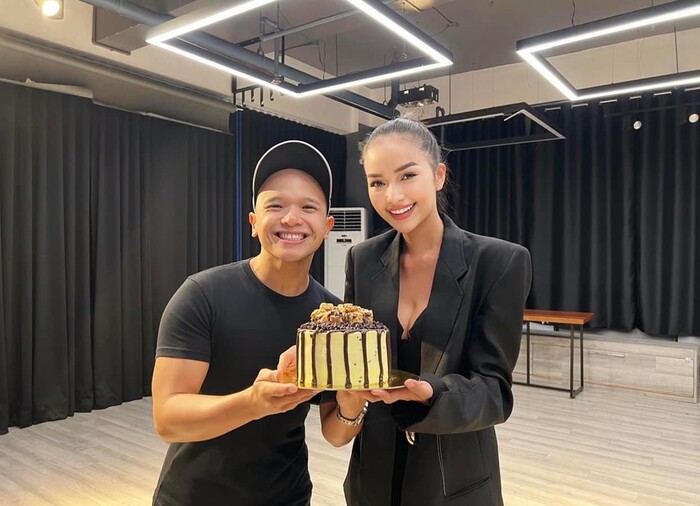 Đương kim Miss Universe lần đầu làm 1 việc cực sốc, Ngọc Châu được truyền tín hiệu đăng quang? - Hình 10