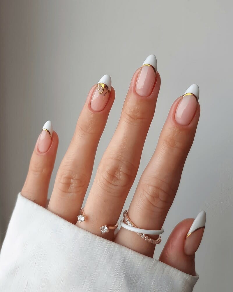 15 Mẫu nail màu trắng sữa hợp trend thanh lịch quý phái