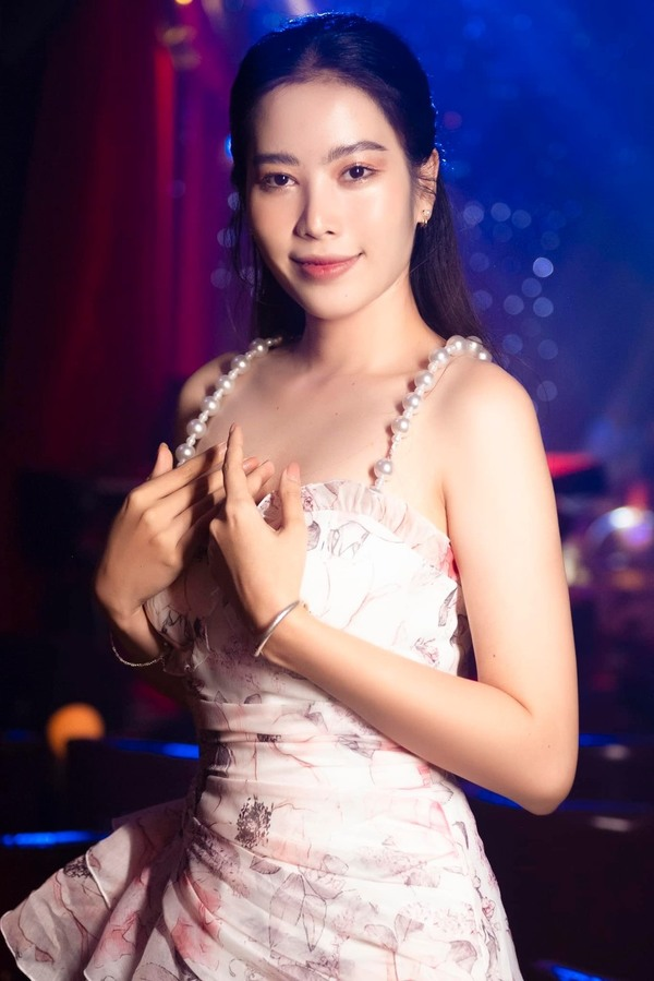 Bạch Công Khanh có thêm động thái lạ muốn chấm dứt với Nam Em, CĐM ùa vào mỉa mai? - Hình 10