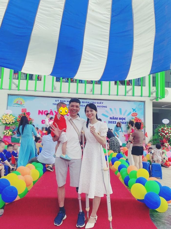 Cặp đôi lính chì và con trai vượt chặn đường 10km khiến ai cũng phục - Hình 6