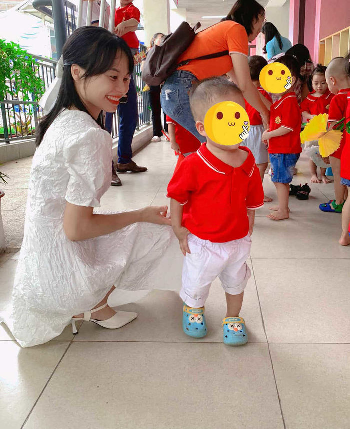 Cặp đôi lính chì và con trai vượt chặn đường 10km khiến ai cũng phục - Hình 8