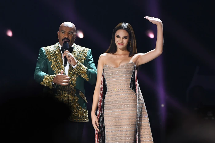 Catriona Gray thế chỗ Steve dẫn dắt MU, fan Pia khó chịu ra mặt, MI gặp biến căng trước chung kết? - Hình 2