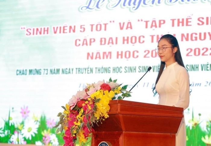 Đại học Thái Nguyên tuyên dương tập thể và cá nhân sinh viên 5 tốt - Hình 3