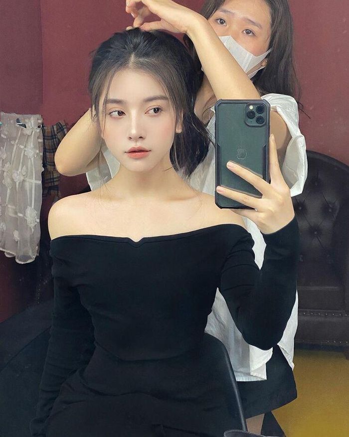 Hot girl áo dài Meily Mia đổi gu, quyến rũ không lối thoát - Hình 8