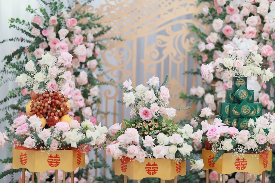 Không gian lễ thành hôn của Khánh Thi - Phan Hiển - Hình 6
