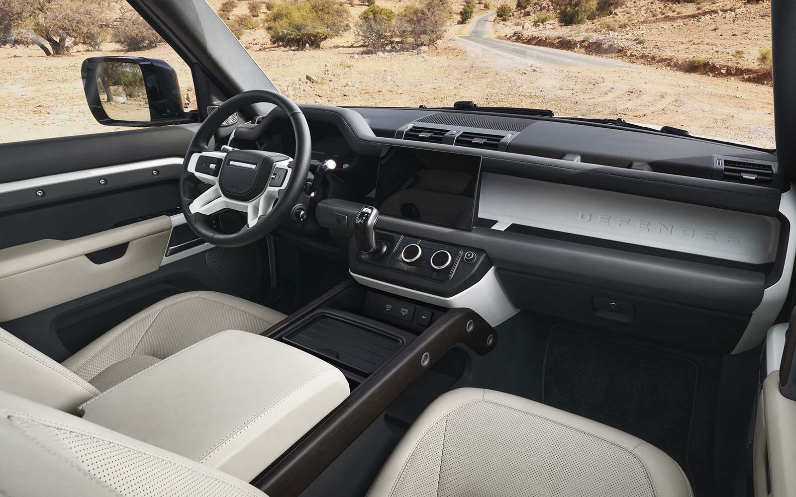Land Rover Defender 130: Chút đậm vị cho ly nâu đá ngày đông - Hình 8