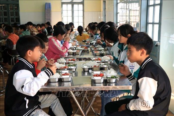 Mô hình trường học bán trú - điểm tựa cho học sinh vùng cao Sơn La - Hình 2