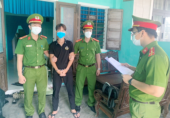 Phó trưởng công an phường bị đuổi chém khi đi giải quyết mâu thuẫn - Hình 1