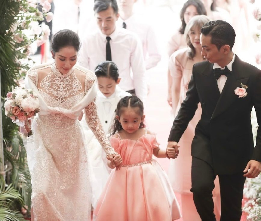 Mẹ Khánh Thi: Không kém cạnh thông gia, của hồi môn tặng 12 cây vàng, từng phản đối Phan Hiển? - Hình 1