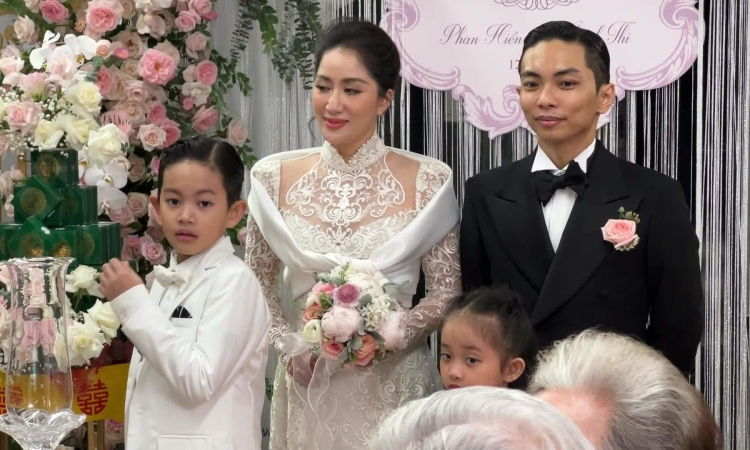 Cưới Khánh Thi mới được 1 ngày, Phan Hiển đã than mệt mỏi, chuyện gì đây? - Hình 2