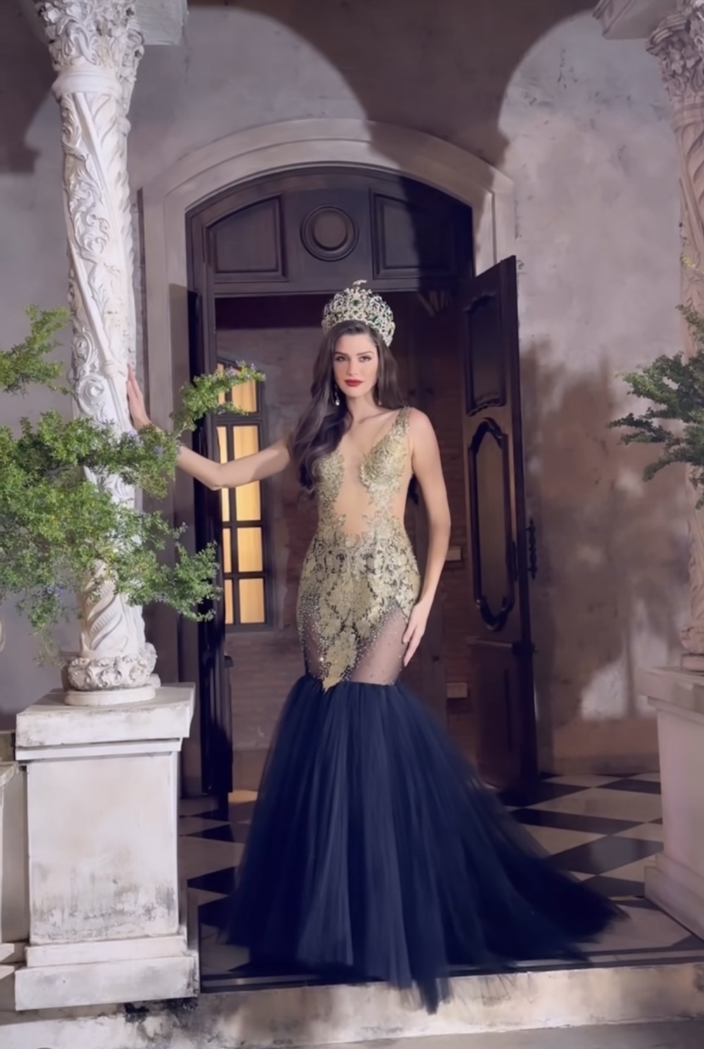 Mr.Nawat muối mặt níu kéo tân MGI sau âm mưu tước vương miện, đương kim Miss International là tội đồ - Hình 3