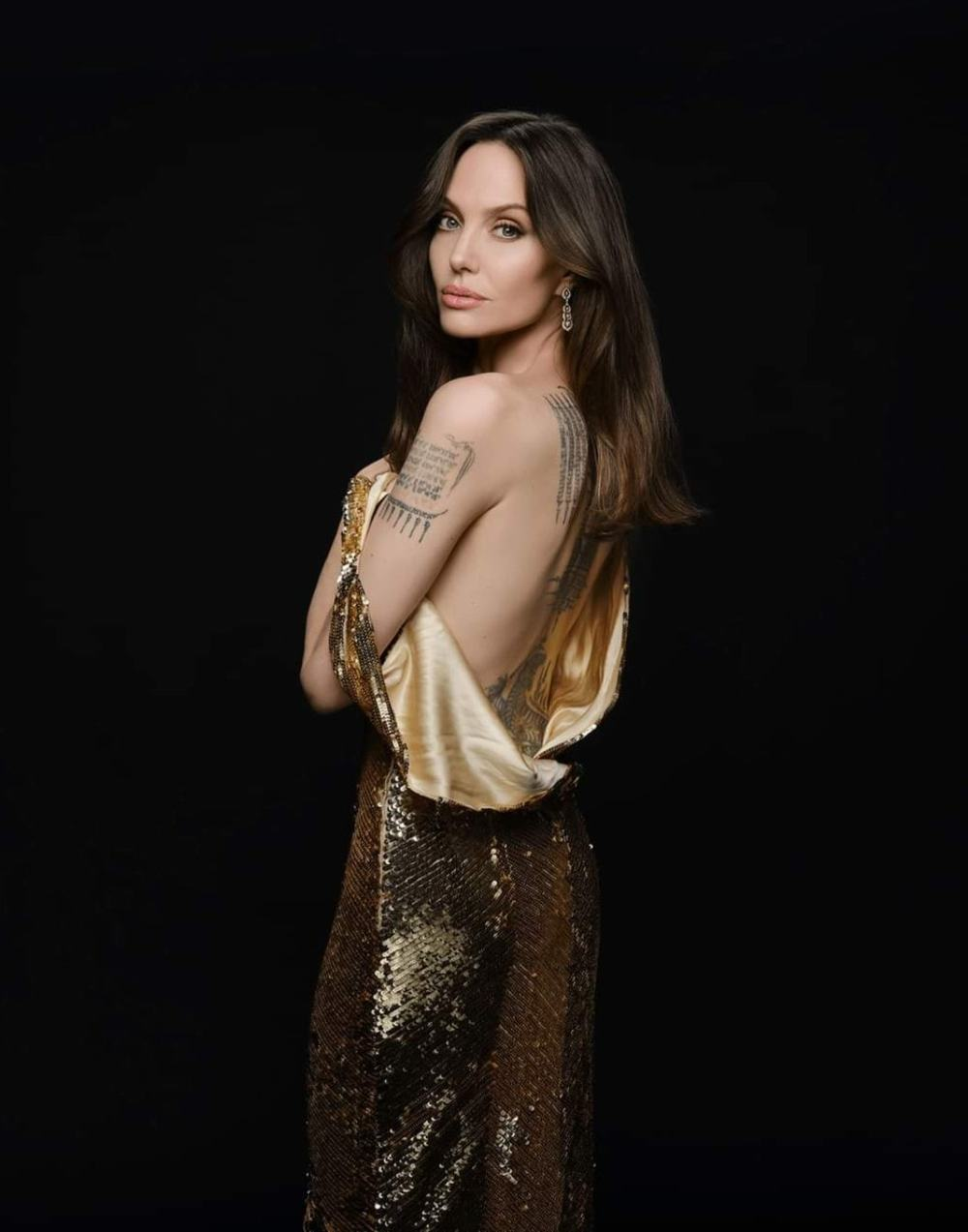 Angelina Jolie dưới ống kính người qua đường, còn xứng với danh xưng Thiên hạ đệ nhất nhan sắc? - Hình 8