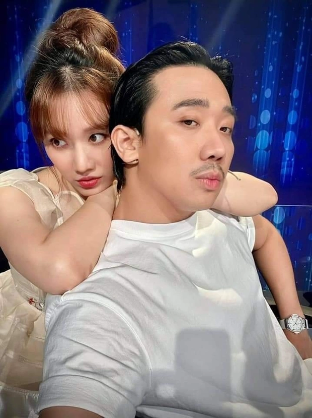 Hari Won và Trấn Thành đón tin vui sau 6 năm kết hôn, nữ ca sĩ diện váy ôm lộ vòng 2 lớn? - Hình 13