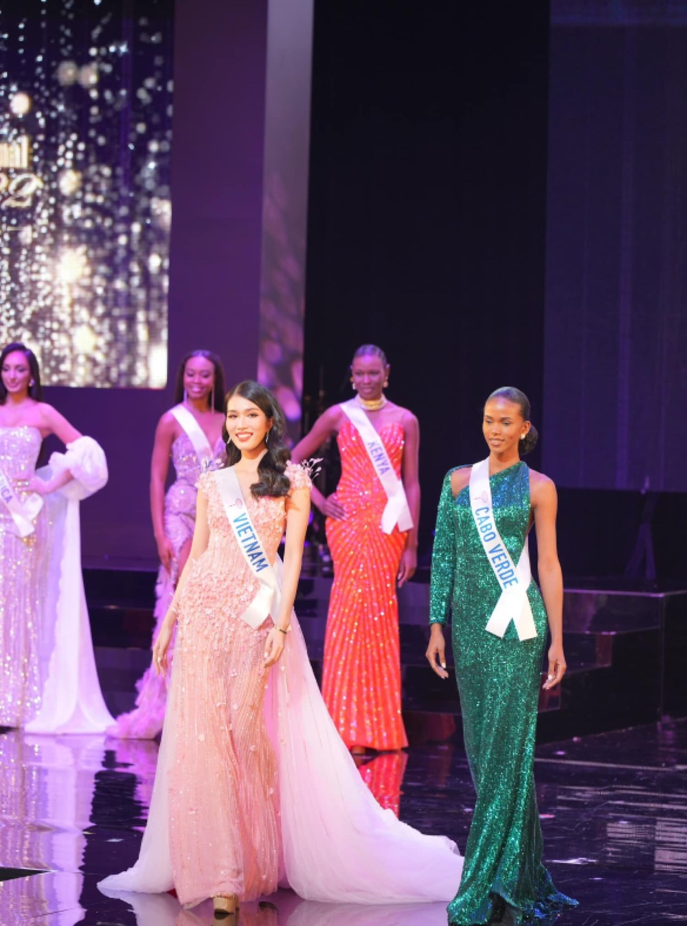 Phương Anh out top 20 cay đắng, Miss International liền bị trừng phạt y khuôn với Miss Grand - Hình 4