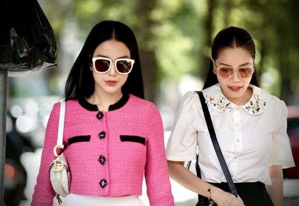 Diệp Lâm Anh đau lòng gặp lại con trai sau phiên tòa, ẩn ý chồng cũ bỏ bê không chăm con? - Hình 10