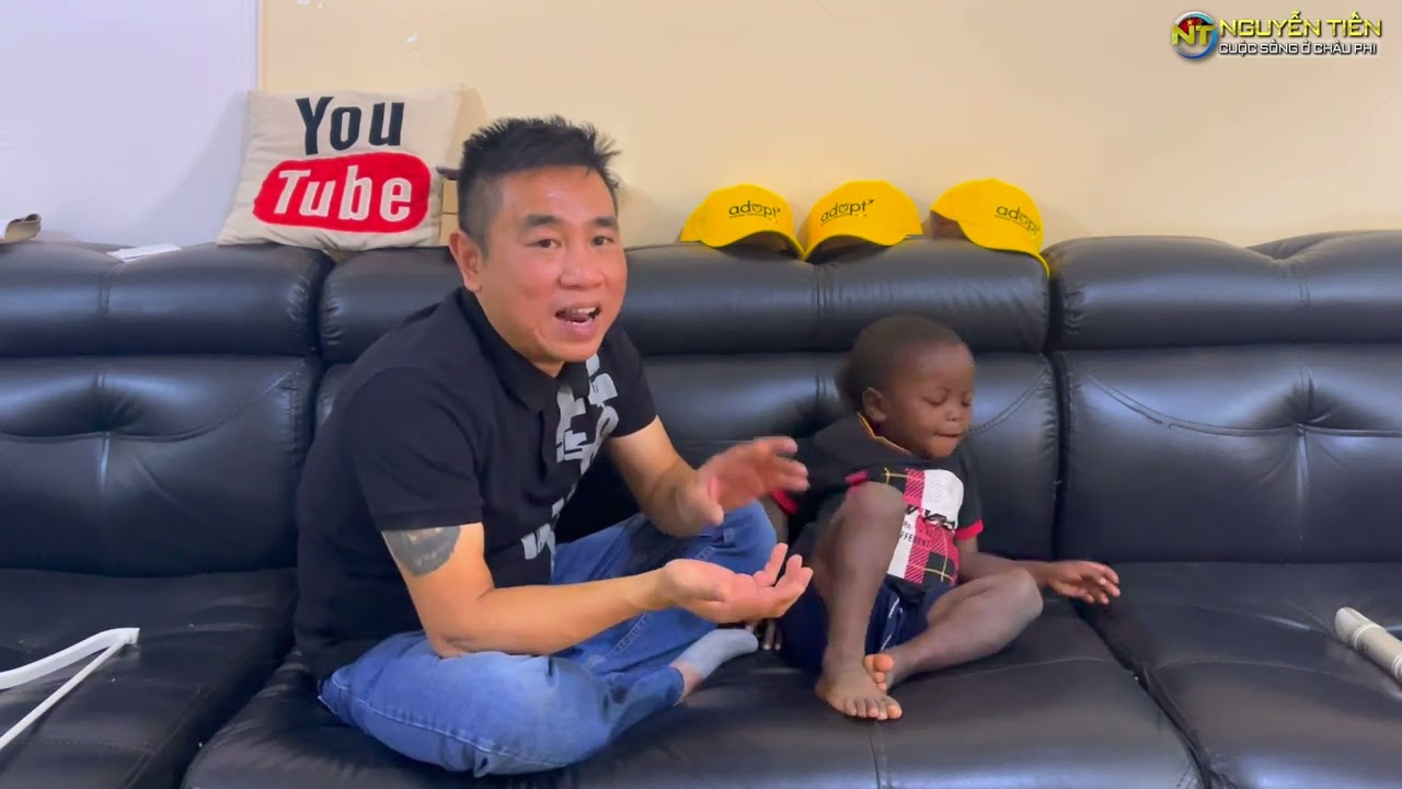 Nguyễn Tiến Vlog: Thuyền thưởng của Quang Linh Vlog và hành trình gây dựng cuộc sống tại Châu Phi - Hình 7