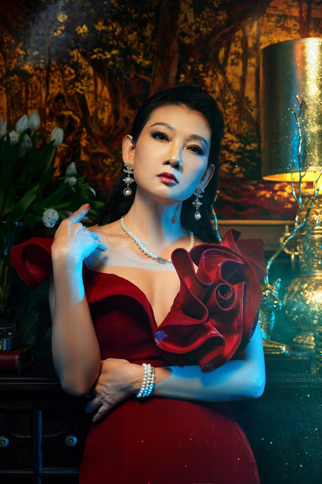 NSƯT Mỹ Uyên: Sắp vỡ nợ vẫn yêu nghề, sống độc thân, không ngại làm cô dâu ở tuổi 70 - Hình 9
