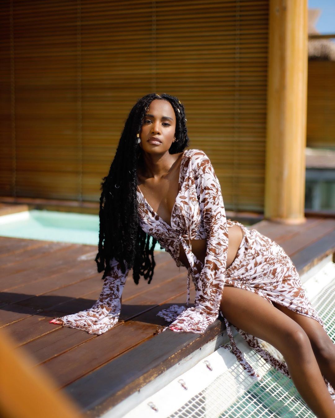 Zozibini Tunzi: Bị 'dọa' hủy danh hiệu Miss Universe nhưng cố chấp đội vương miện lâu nhất lịch sử - Hình 7
