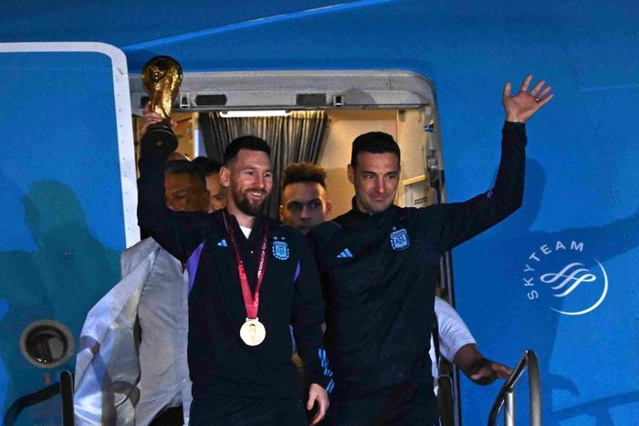 Messi gây choáng khi lộ bí mật đá phạt đền, Argentina phải trả lại cúp vàng World Cup 2022? - Hình 7