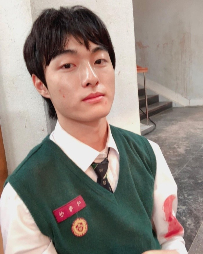 Yoon Chan Young Ngôi trường xác sống: Vừa đổi đời đã dính phốt bắt nạt, xúc phạm phụ nữ - Hình 10