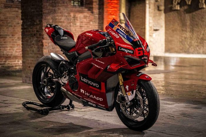 Chiêm ngưỡng Ducati Panigale V4 phiên bản đặc biệt kỉ niệm 2 chức vô địch - Hình 2
