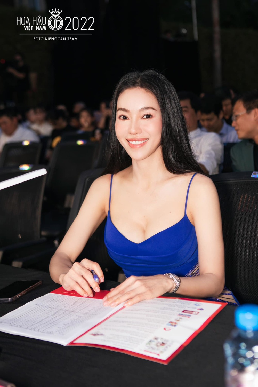 Bà trùm Hoa hậu tuyên bố sốc về Thanh Thủy, tân HHVN 2022 bị bóc trần chuyện yêu đương - Hình 1