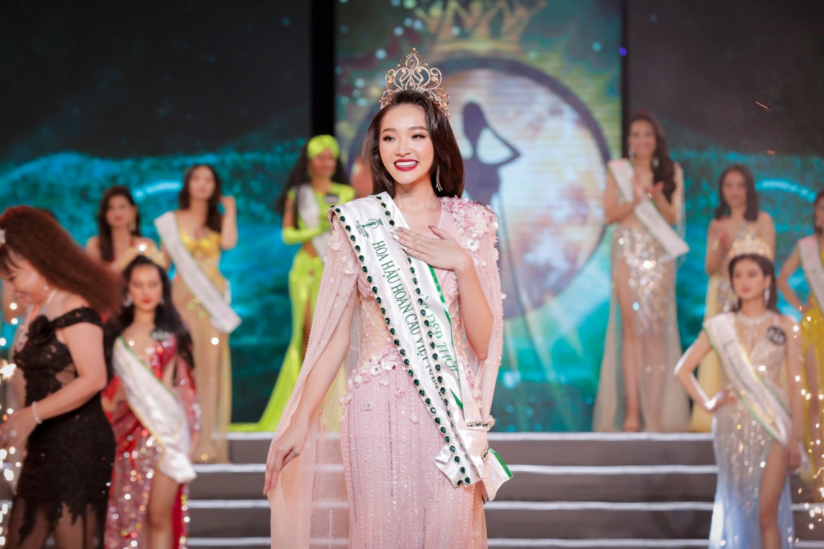 Huỳnh Thị Thanh Thủy khép lại năm kỷ lục với 11 cô gái trở thành Hoa hậu ở Việt Nam - Hình 9