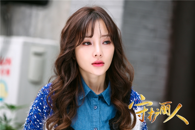 Lý Tiểu Lộ - Sự nghiệp sớm nở tối tàn, bị tẩy chay vì scandal ngoại tình, phản bội Giả Nãi Lượng - Hình 16