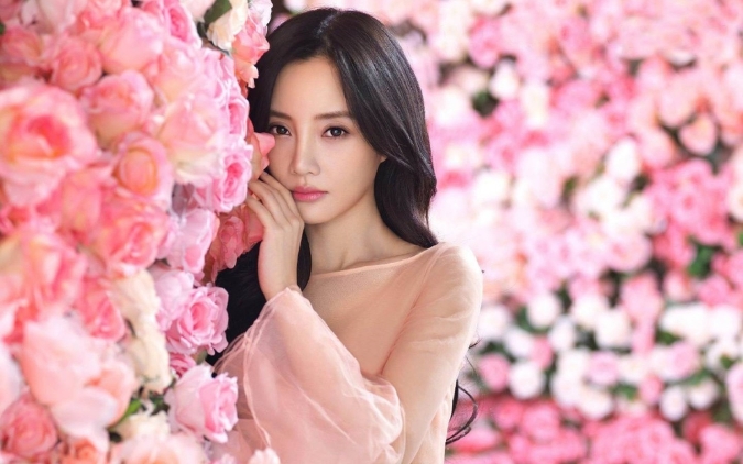 Lý Tiểu Lộ - Sự nghiệp sớm nở tối tàn, bị tẩy chay vì scandal ngoại tình, phản bội Giả Nãi Lượng - Hình 1