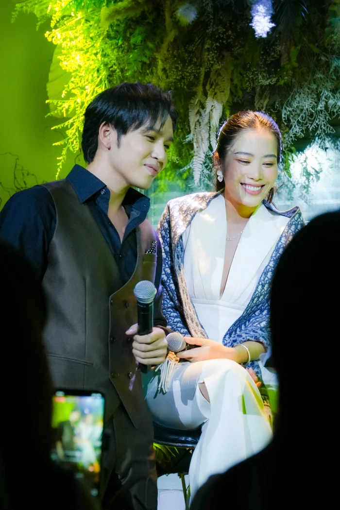 Nam Em chưa xử xong vụ Bạch Công Khanh, đã gây sốc khi phát ngôn về Song Hye Kyo - Song Joong Ki - Hình 5