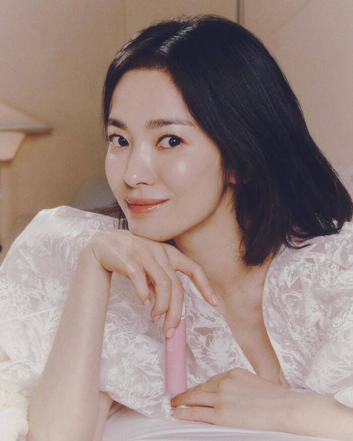 Nam Em chưa xử xong vụ Bạch Công Khanh, đã gây sốc khi phát ngôn về Song Hye Kyo - Song Joong Ki - Hình 3