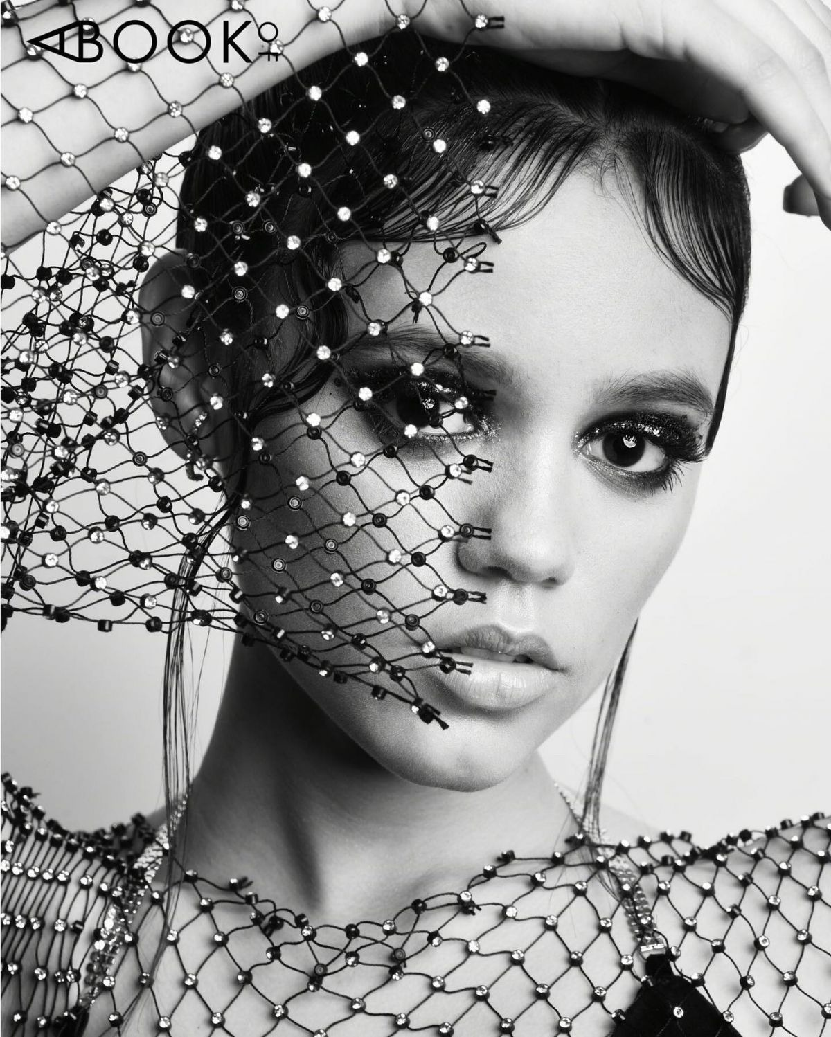 Jenna Ortega &quot;Wednesday&quot;: 8 years old wanted to &quot;turn into animals&quot;, possessing a personality that no one dares to approach - Photo 3