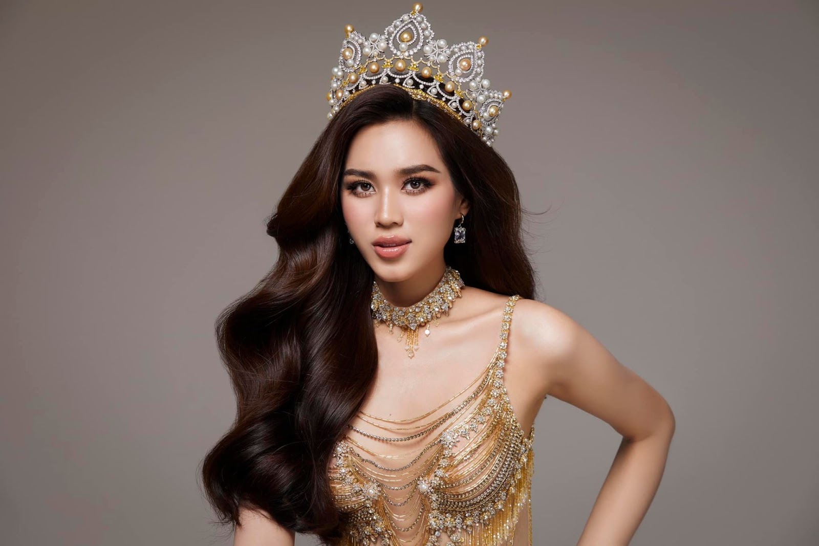 Tân HH Thanh Thủy bất ngờ đăng đàn xin đừng tước vương miện, Thiên Ân có hành động gây náo loạn - Hình 4