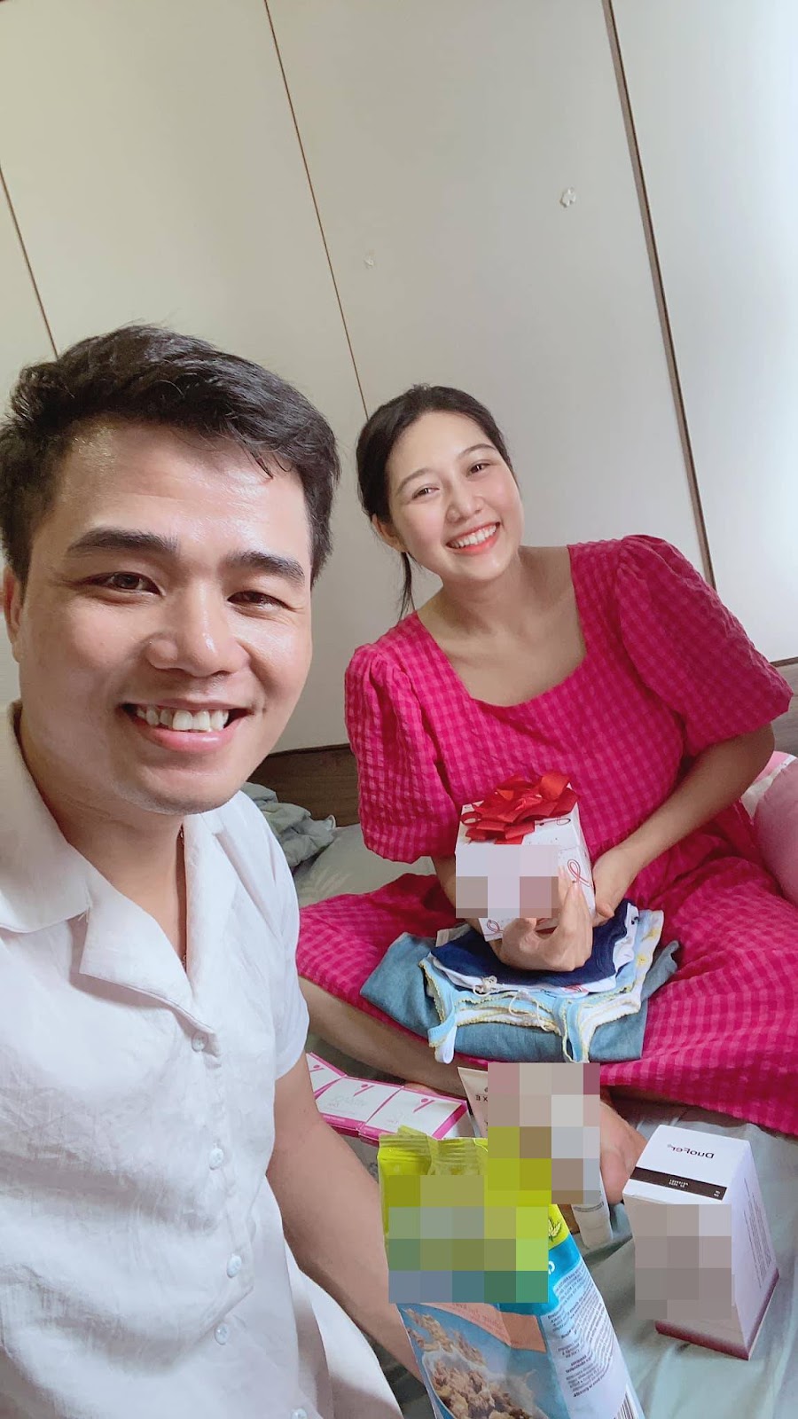 Tô Đình Khánh cùng vợ bầu khoe loạt quà mới của nhóc tì, hé lộ giới tính con đầu lòng - Hình 2