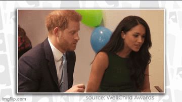 Đang trò chuyện vui vẻ, Meghan đột ngột có hành động kém tinh tế khiến Harry muối mặt không nói nên lời - Hình 4