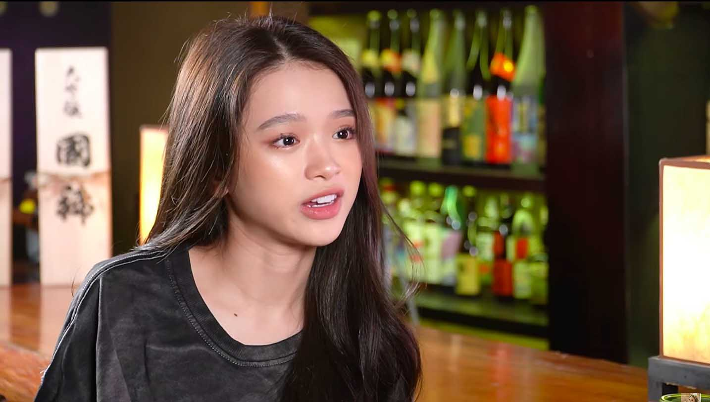 Linh Ka bị trợ lý tiết lộ con người thật, làm một điều với mẹ khiến netizen sốc nặng? - Hình 2